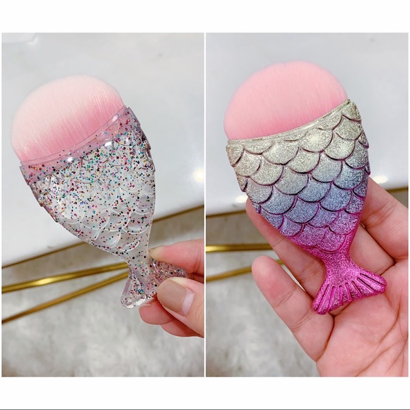 MERMAID BRUSHES X2 - BRAND NEW - Picture 2 of 2